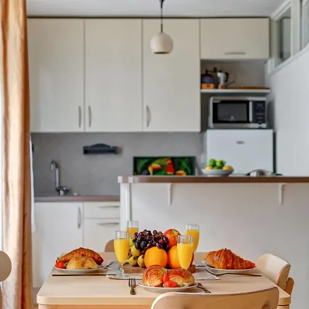 Invalides & Rue Cler - 1br - Cityapartmentstay Paris